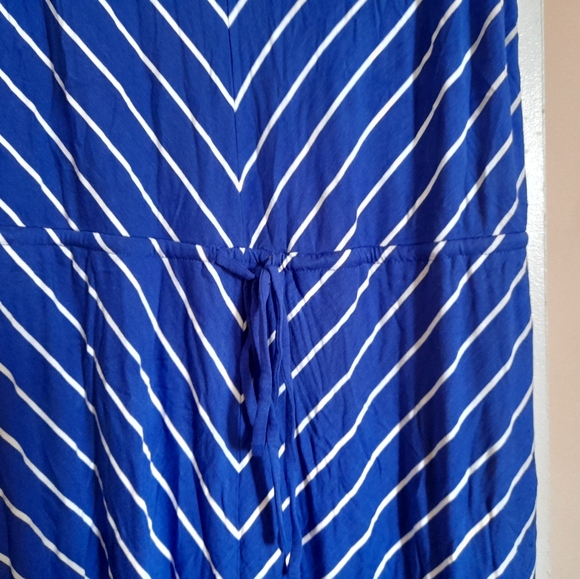 Ladies long dress - Picture 3 of 3